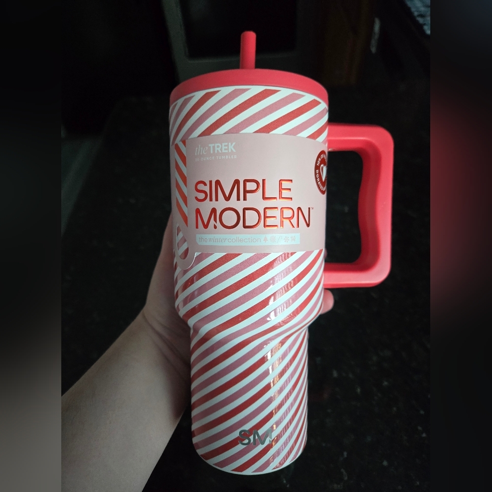 Simple Modern 30oz Trek Tumbler